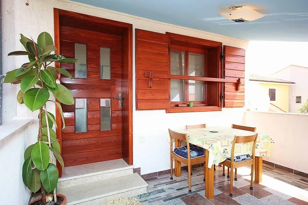 Apartment Pifar Medulin 0*,