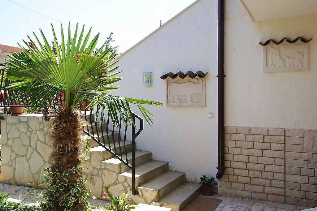 Apartment Pifar Medulin 0*,  Croatia
